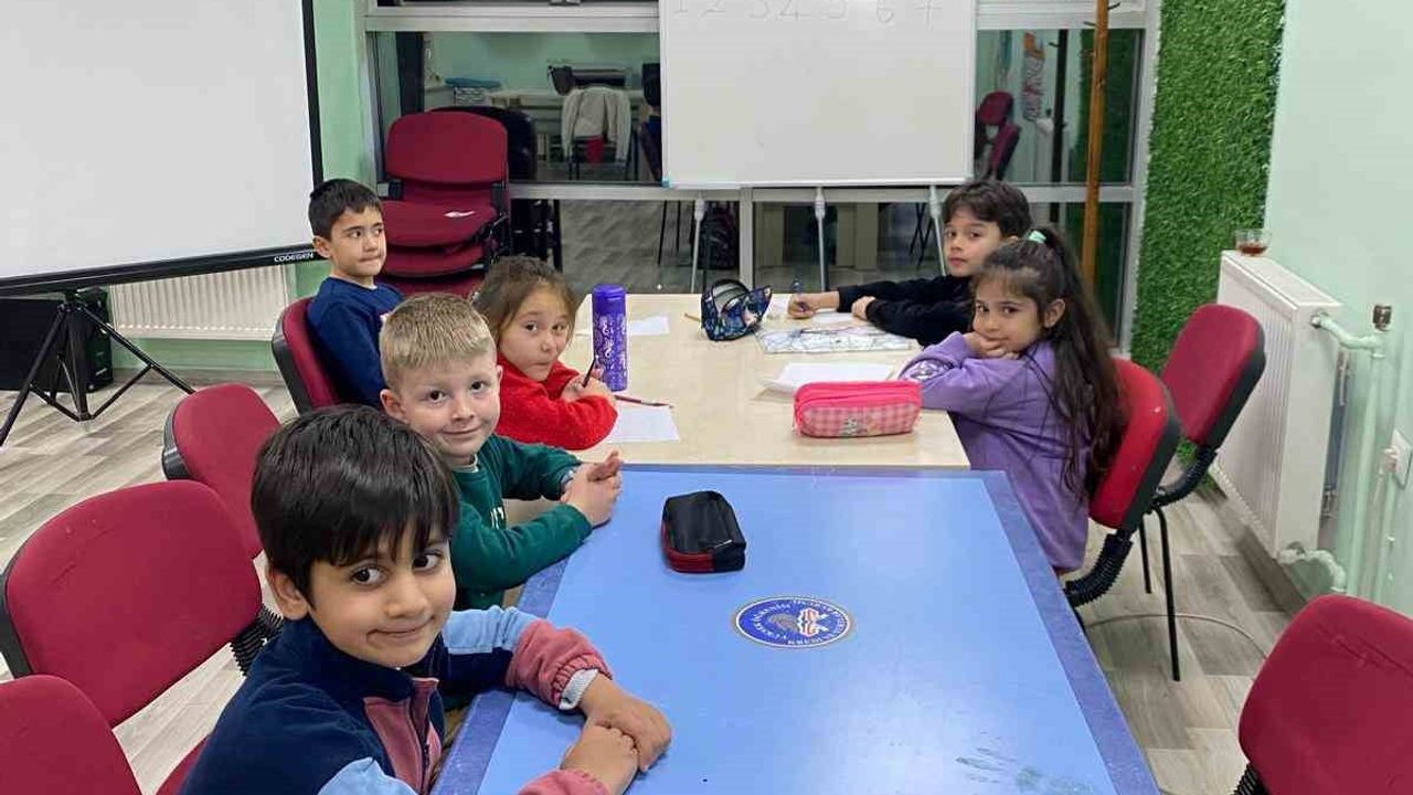 Menteşe'de Çocuklar Eğlenceli Matematik Eğitimleriyle Tanışıyor