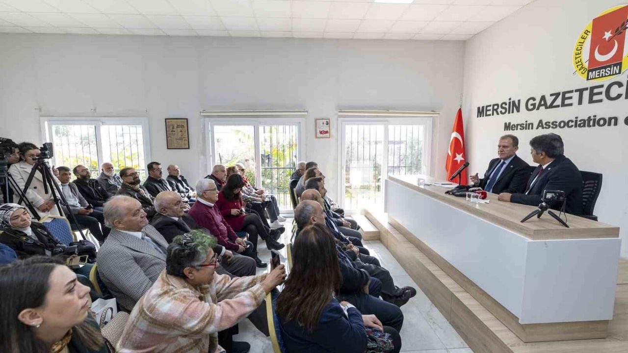 Mersin Büyükşehir Belediye Başkanı Seçer'den Gazetecilere Destek Ziyareti