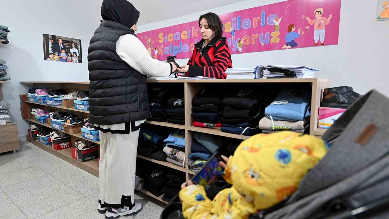 Mersin Büyükşehir Belediyesi'nin Kıyafet Evleri ile Giyim Desteği
