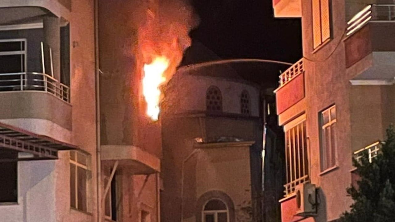 Mersin'de Elektrikli Sobadan Yangın Çıktı