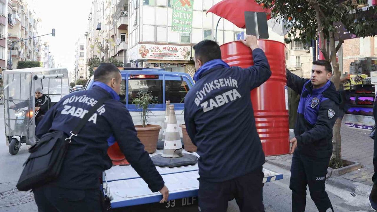 Mersin'de Kaldırım İşgallerine Sıkı Denetim