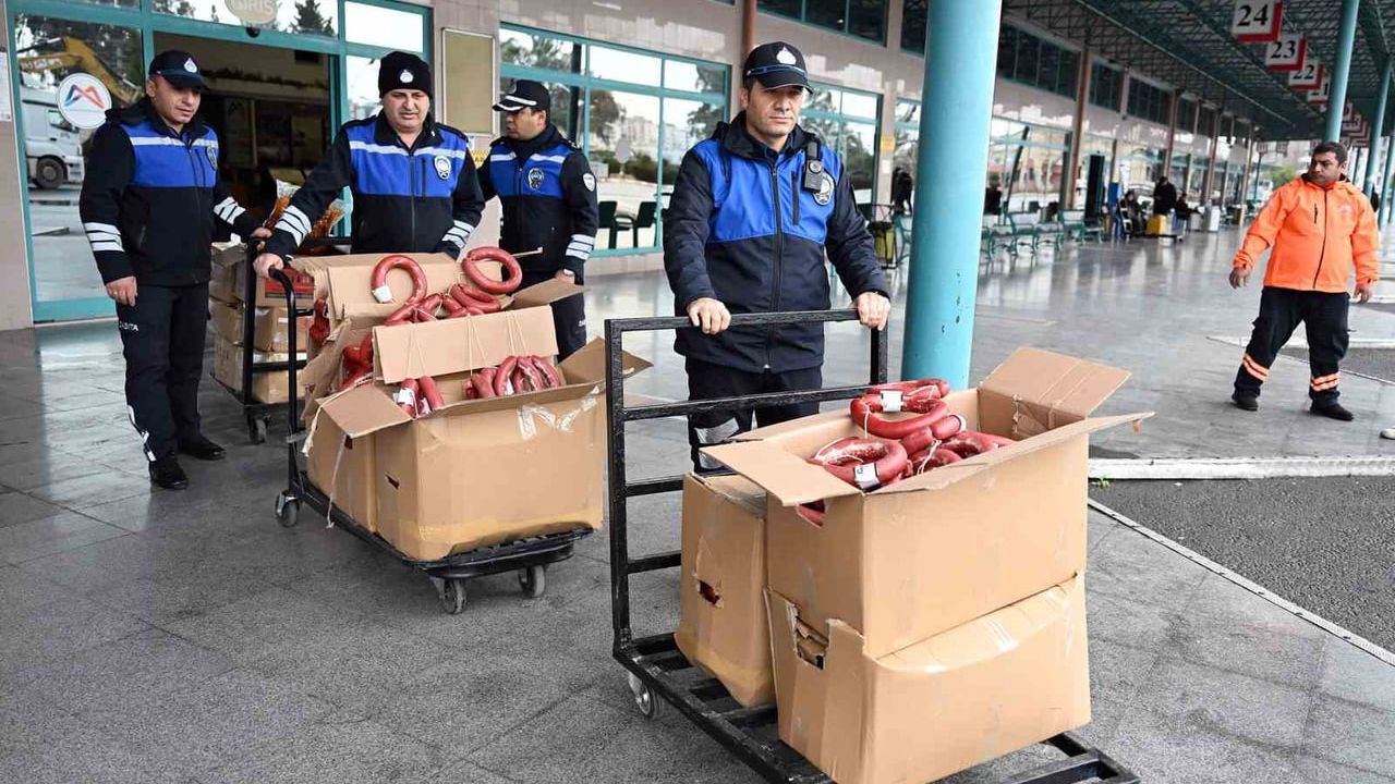Mersin'de Sağlıksız Gıda Ürünlerine Geçit Yok