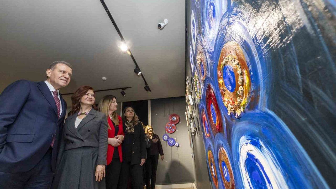 Mersin'de 'Sessiz Mirasın Sesi' Sergisi Sanatseverlerle Buluştu