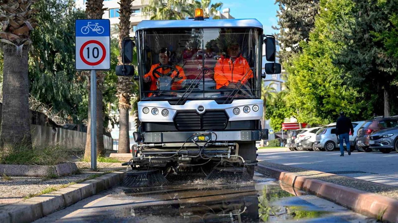 Mersin'de Temizlik Filosu Güçleniyor