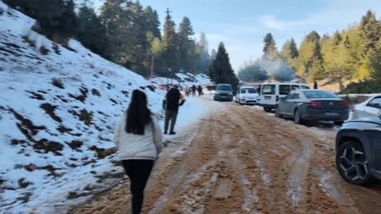 Mersin'deki Yaylalarda Kar Keyfi