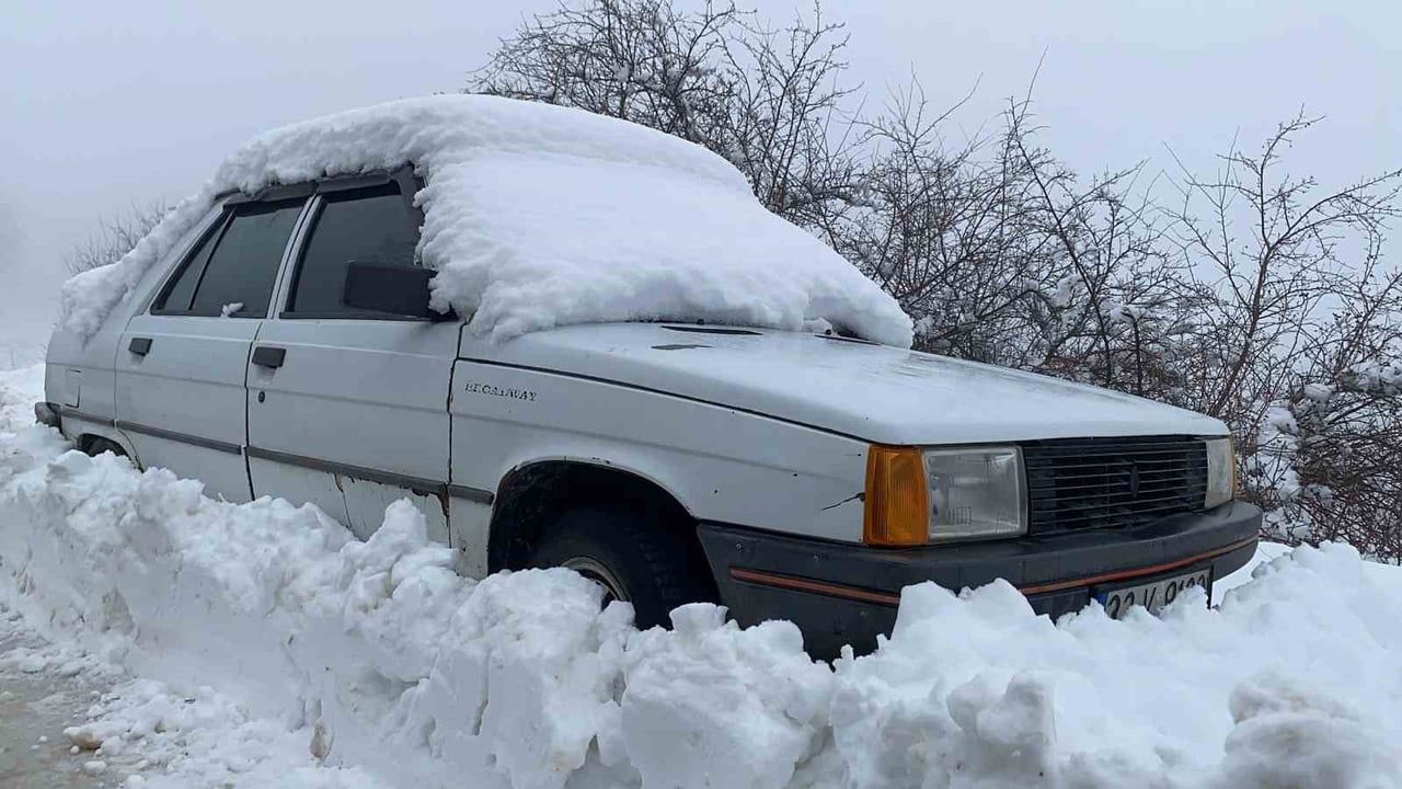 Mersin Yüksek Kesimlerinde Kar Yağışı Sevinci