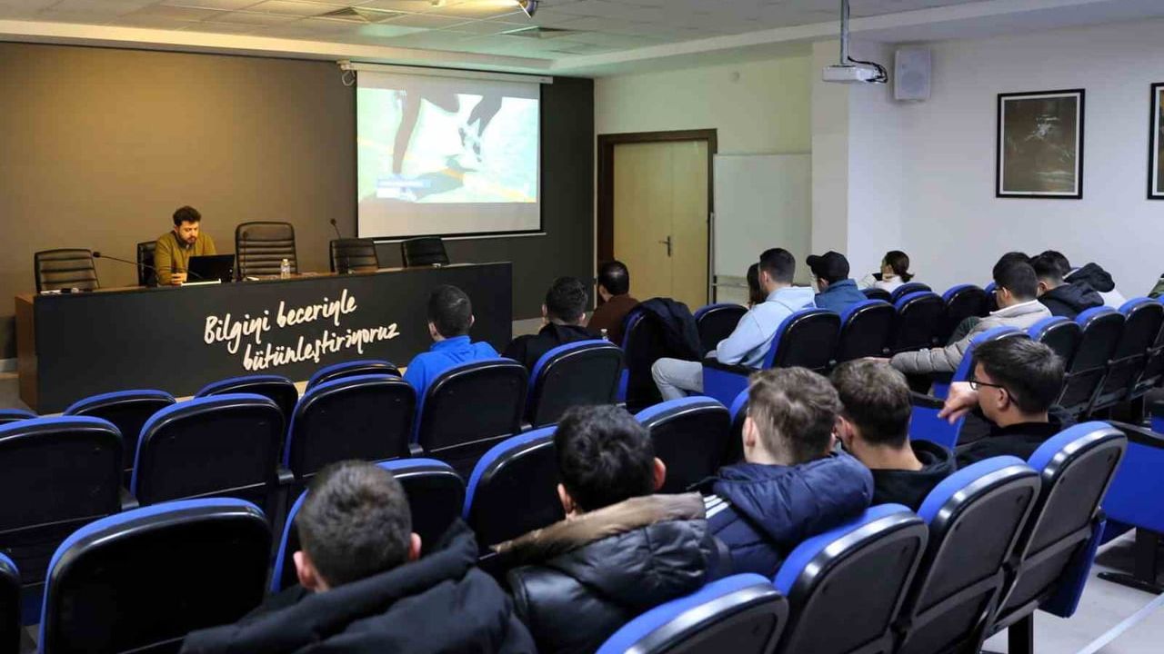 Meslek Lisesi Öğrencileri Sakarya Uygulamalı Bilimler Üniversitesi'ni Ziyaret Etti