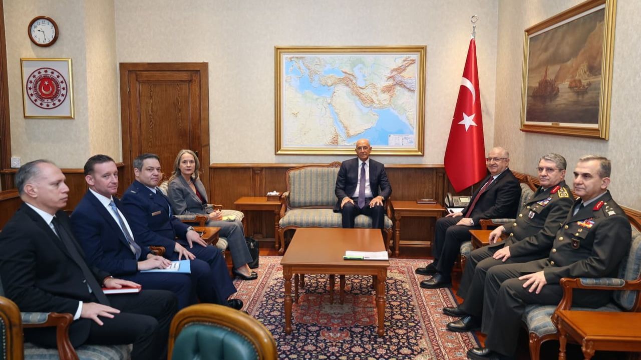 Milli Savunma Bakanı Güler, ABD Büyükelçisi Barrack'ı Ağırladı