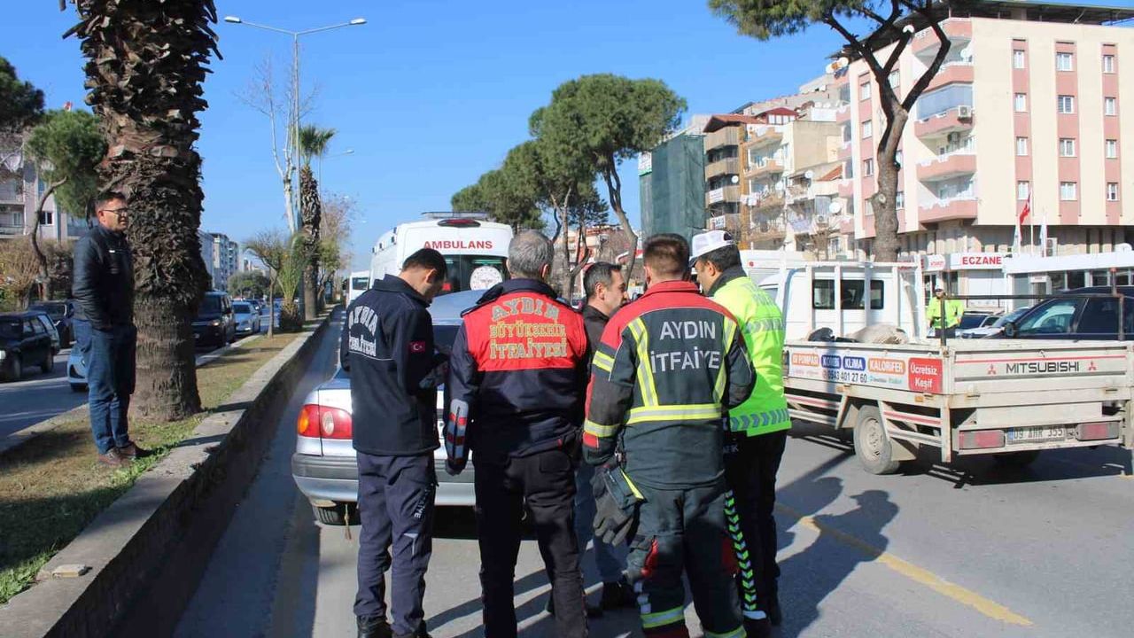 Minibüs ve Otomobil Çarpıştı: 1 Yaralı