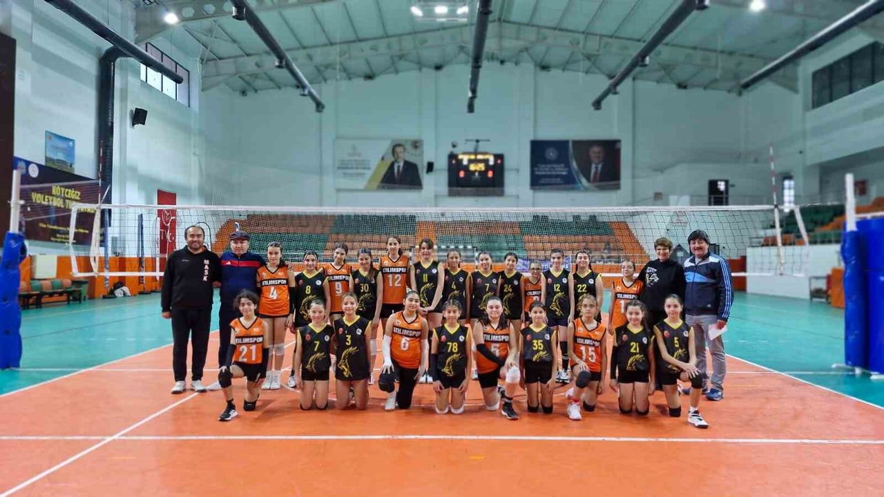 Minik Voleybolcular Köyceğiz’de Bir Araya Geldi