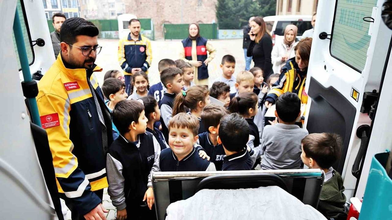 Minik Yağmur'un Ambulans Hayali Gerçekleşti