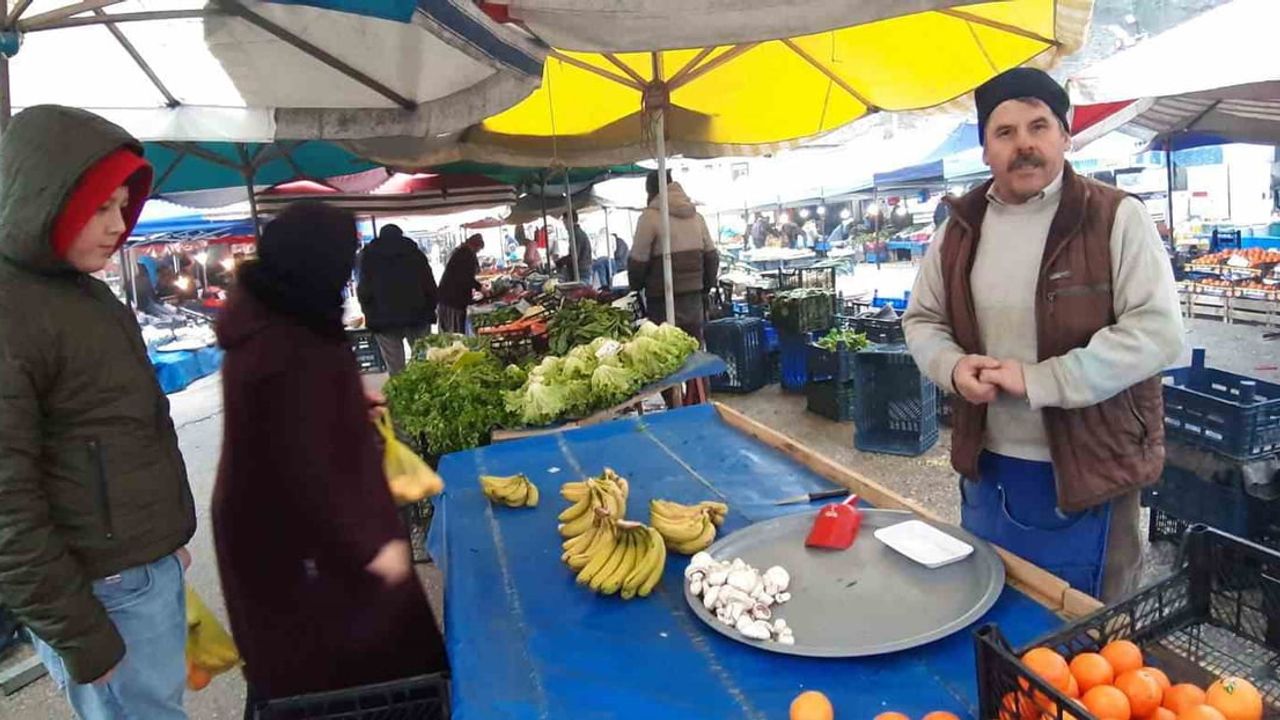 Mudurnu'da Öğrencilere Vitamin Hediye Ediliyor