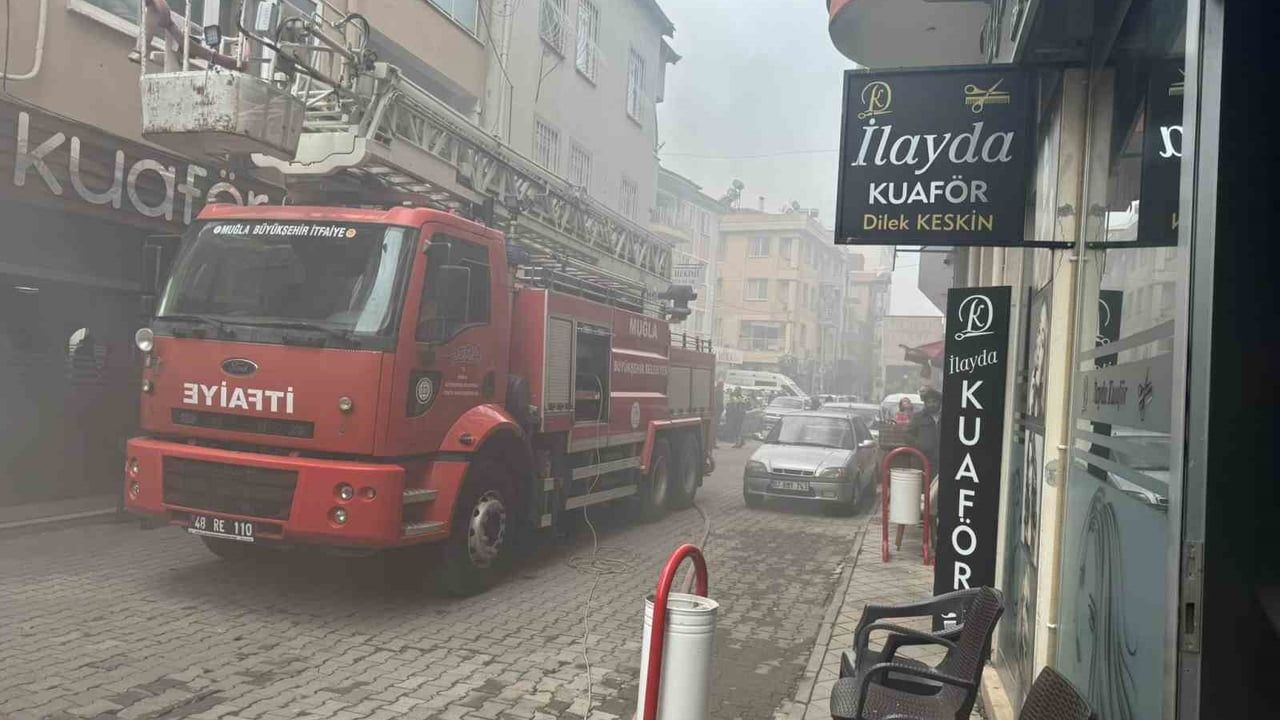 Muğla'da Kuaförde Yangın Paniği