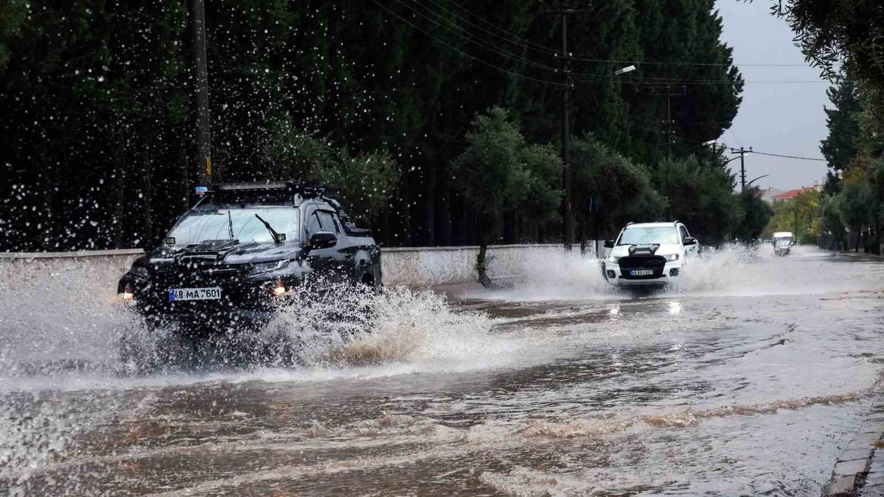Muğla'da Kuvvetli Sağanak Yağış Uyarısı