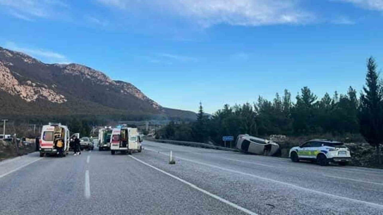 Muğla-Denizli Karayolunda Trafik Kazası: 5 Yaralı
