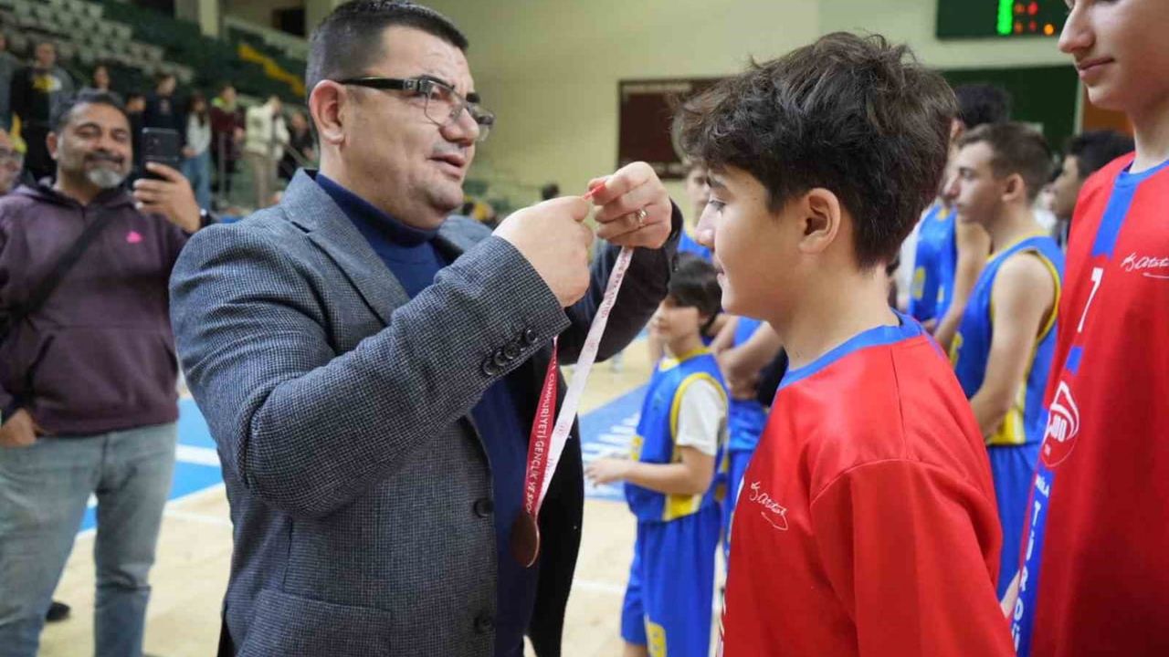Muğla U14 Basketbol Ligi'nde Şampiyon ESA Bodrum