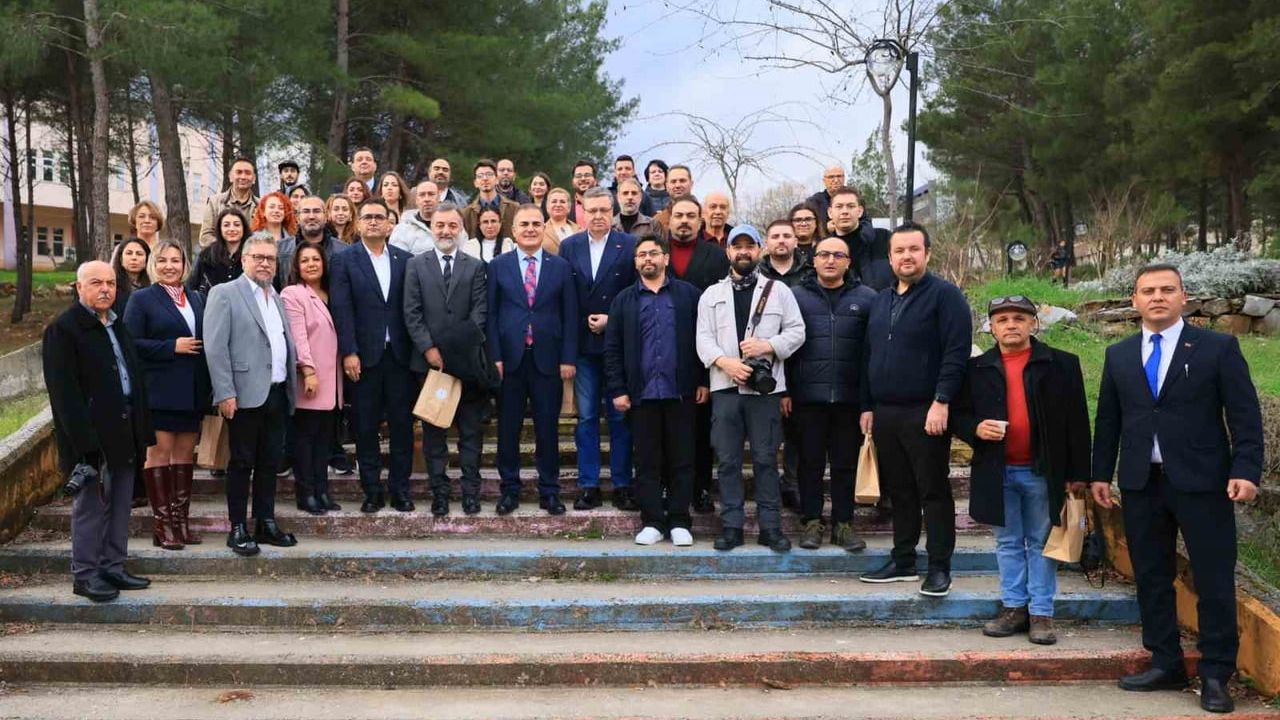 Muğla Valisi Akbıyık'tan 3 Yıllık Yatırım Raporu