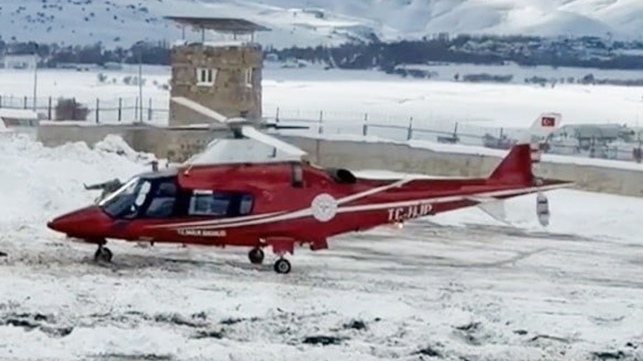 Muş'ta Acil Yenidoğan Sevki: Ambulans Helikopter Harekete Geçti