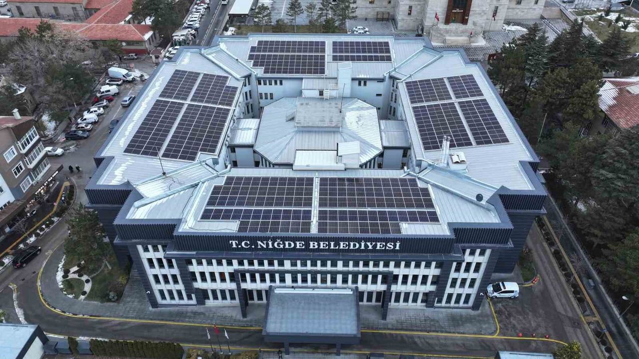 Niğde Belediyesi Yenilenebilir Enerjiyle Dönüşüm Gerçekleştiriyor
