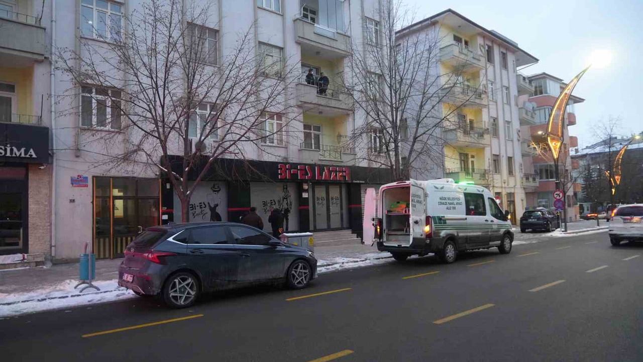 Niğde'de 65 Yaşındaki Adam Evinde Hayatını Kaybetti