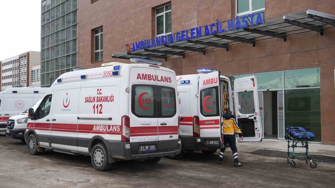 Niğde'de Trafik Kazası: 6 Yaralı