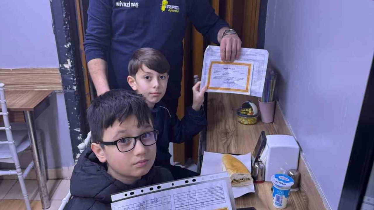 Öğrencilere Döner İkramı