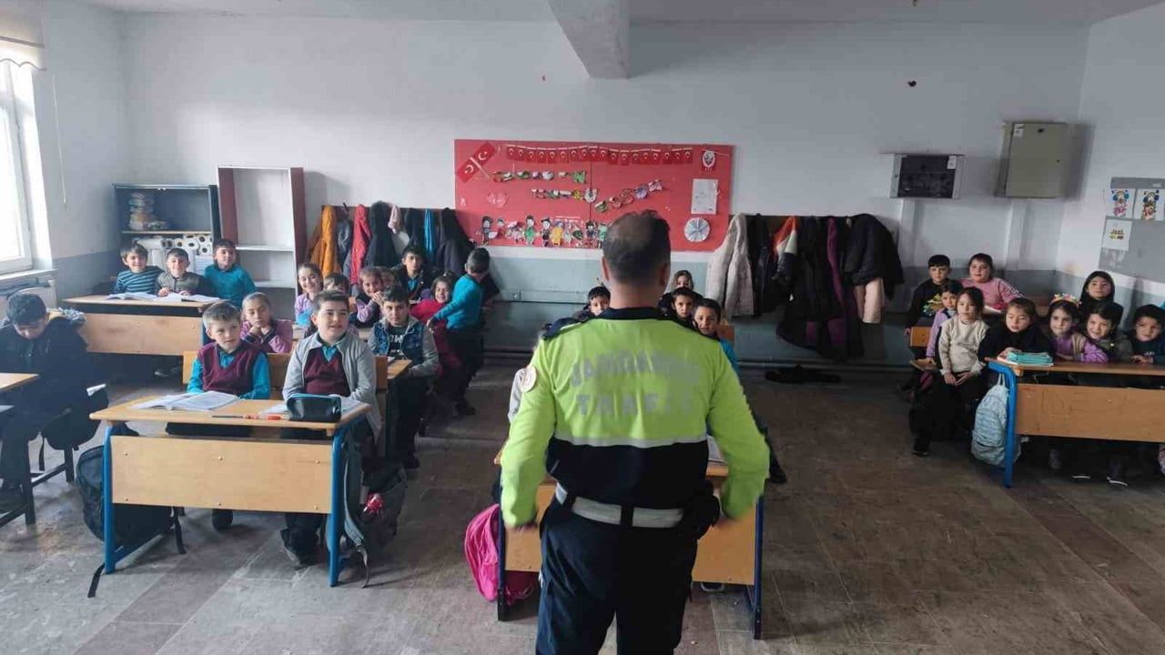 Öğrencilere Trafik Eğitimleri