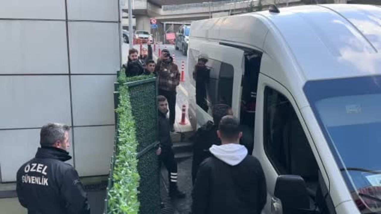 Oktay Kaynarca'dan Suçlamalara Yanıt: 'Fuhuşta Aracılık Yapmam Söz Konusu Değil'