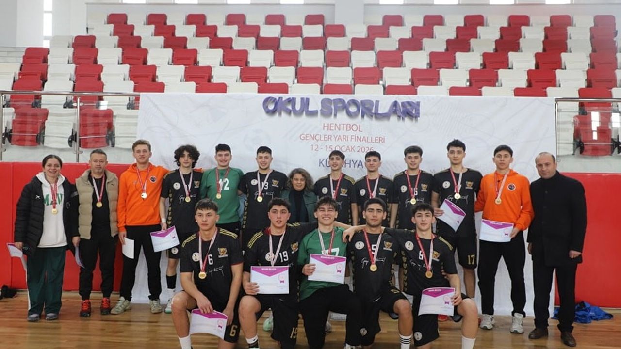 Okul Sporları Gençler B Hentbol Yarı Finalleri Kütahya’da Tamamlandı