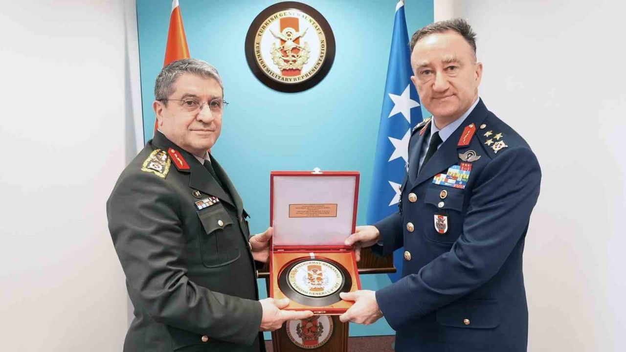 Orgeneral Selçuk Bayraktaroğlu Brüksel'de NATO Görüşmelerinde