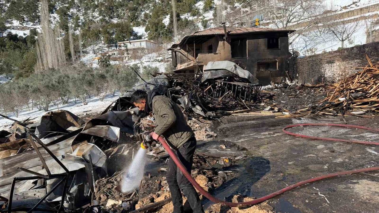 Osmaniye'de Hızar Atölyesi Yangını