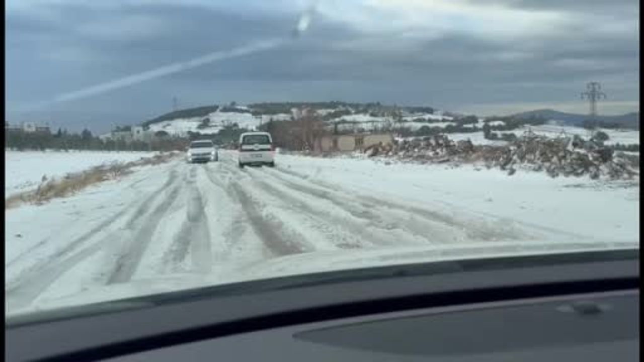 Osmaniye’de Kar Yağışı Sürücülere Zor Anlar Yaşatıyor