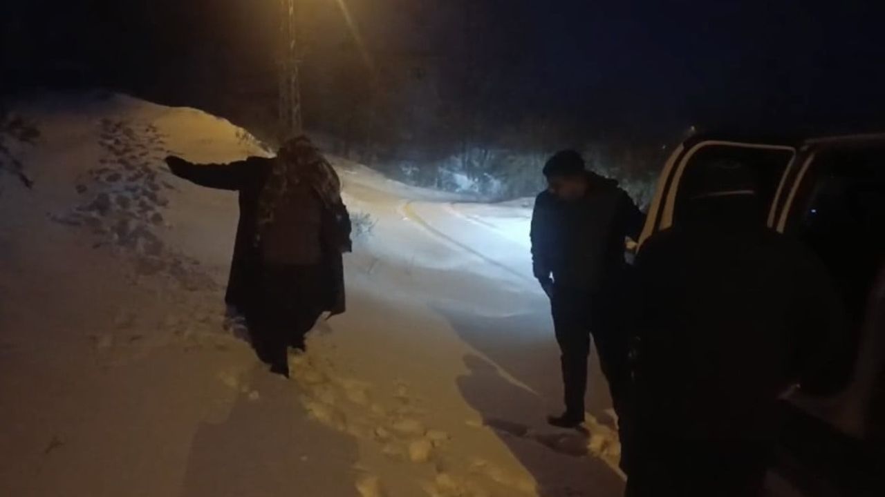 Osmaniye'de Mahsur Kalan İki Kadın Kurtarıldı