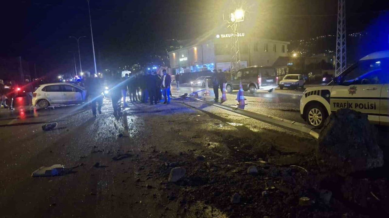 Osmaniye'de Trafik Kazası: İki Yaralı