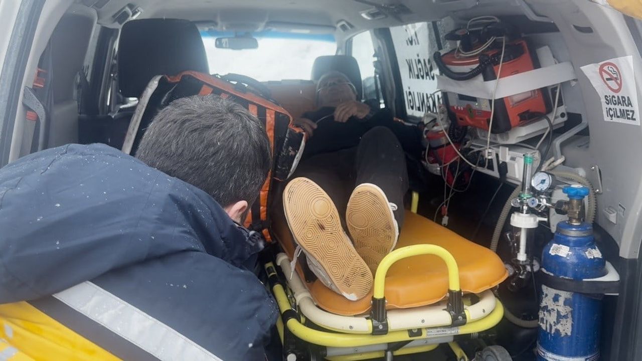 Ovacık'ta Kar Yağışı Hayati Bir Kurtarma Operasyonuna Sebep Oldu