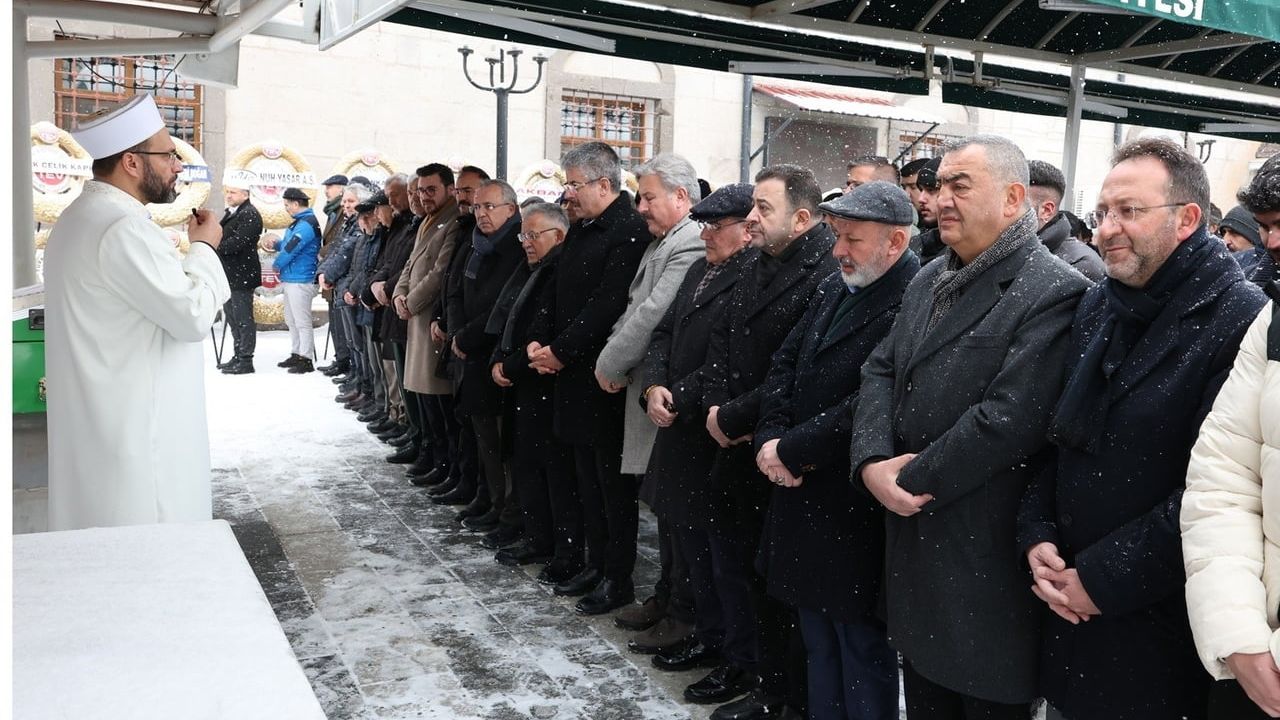 Özkaya Ailesinin Zor Günü: Kız Kardeşi Vefat Etti