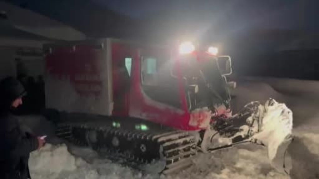 Patnos'ta Kar Yağışına Rağmen 40 Günlük Bebek Kurtarıldı