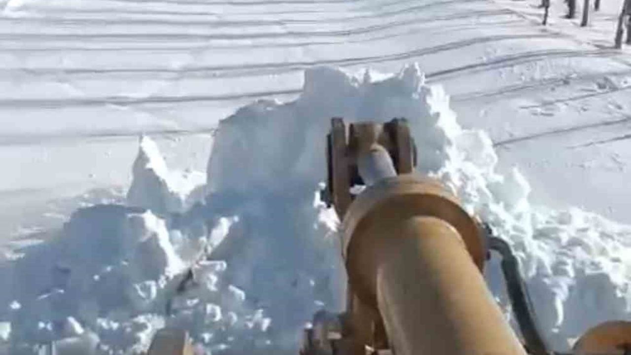 Patnos'ta Karla Mücadele: Ekipler Yoğun Çalışmalarını Sürdürüyor