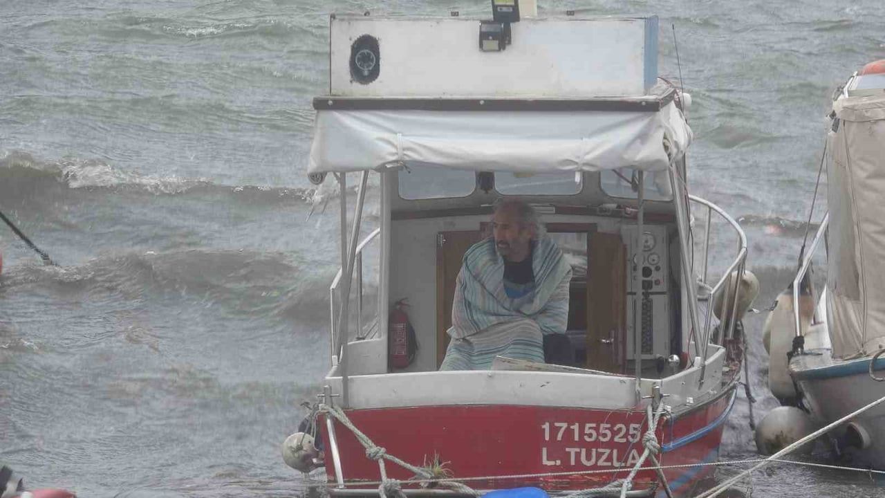 Pendik Amatör Denizciler Barınağı'nda Fırtına Korkusu