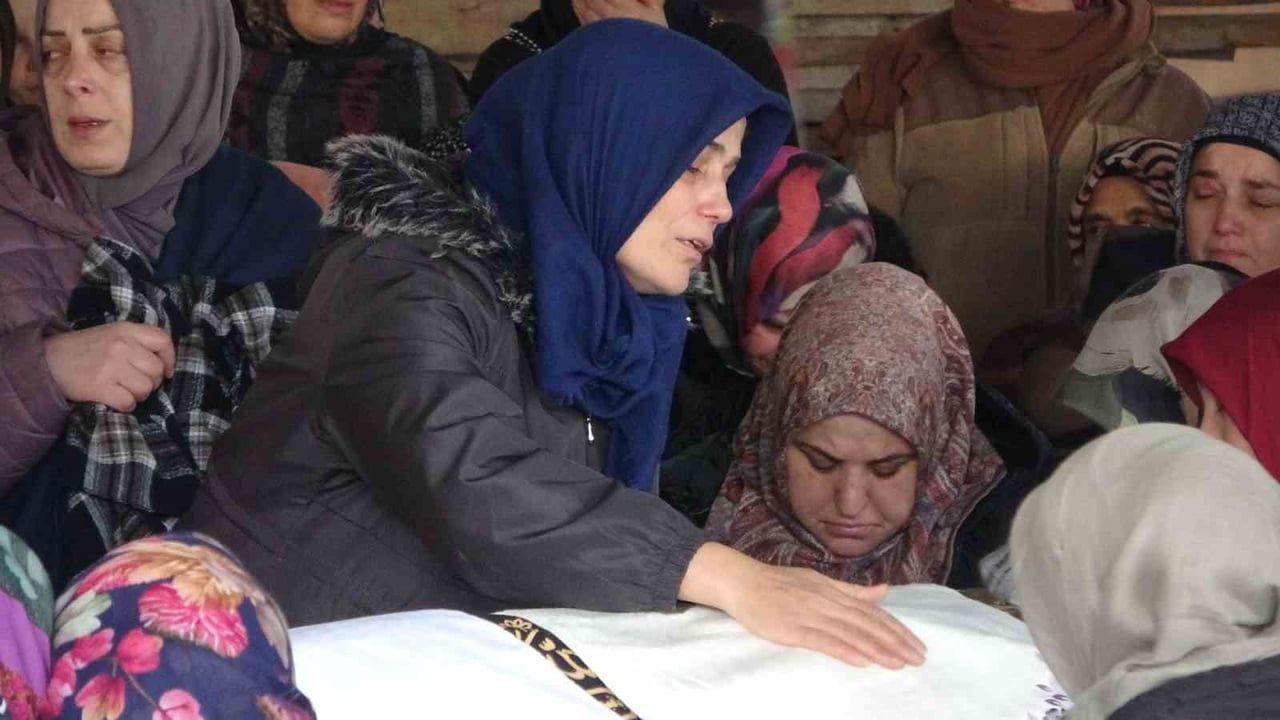 Saç Ekimi Sonrası Fenalaşan Vatandaş Hayatını Kaybetti