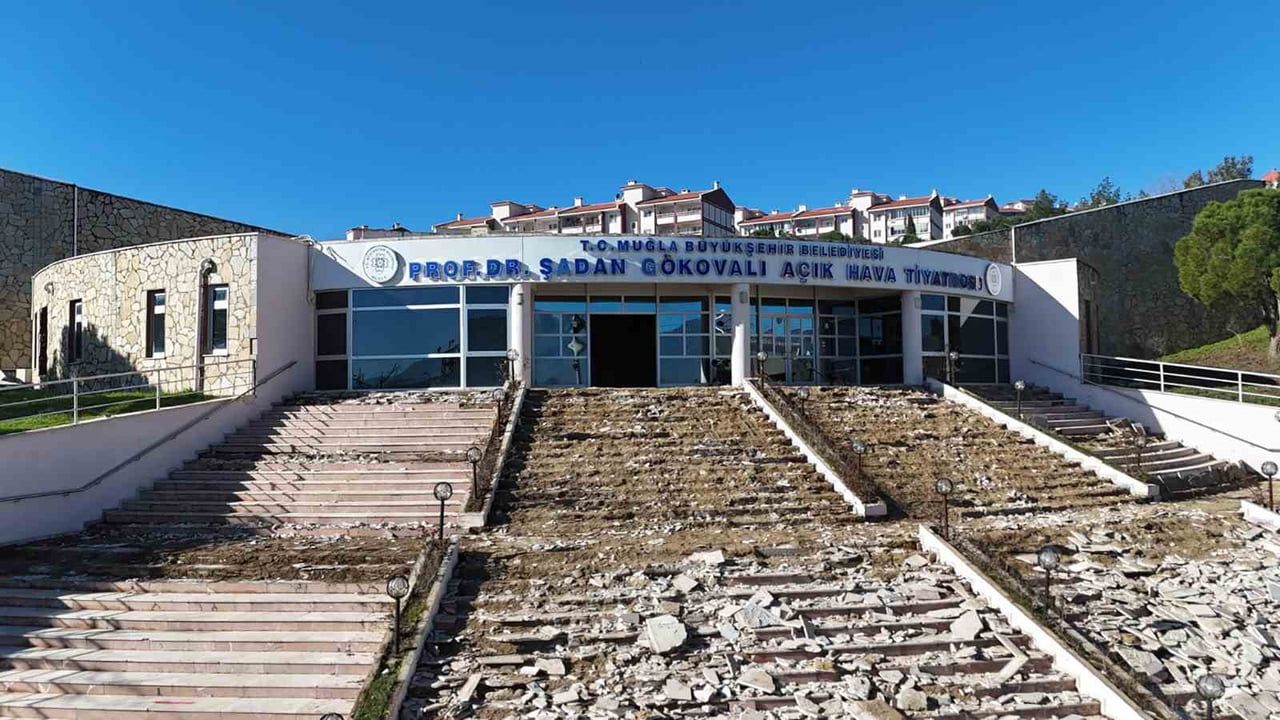 Şadan Gökovalı Açık Hava Tiyatrosu Yenileniyor