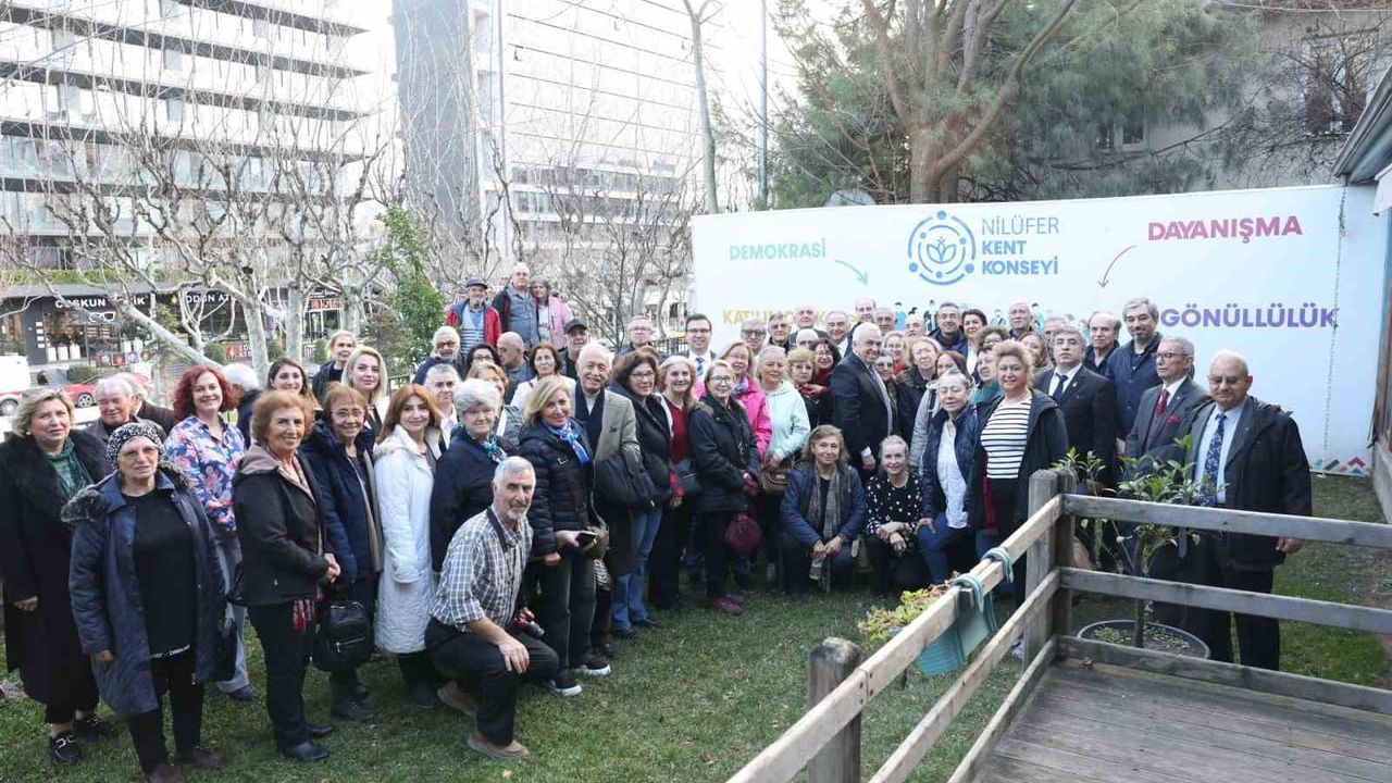 Şadi Özdemir Emeklilerle Buluştu