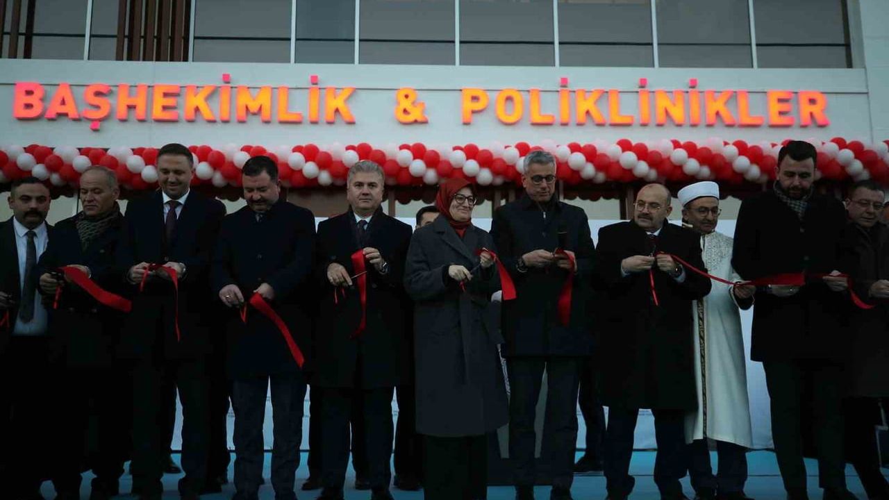 Sağlık Bakanı Memişoğlu, Yeni Devlet Hastanesi Açılışında Açıklamalarda Bulundu