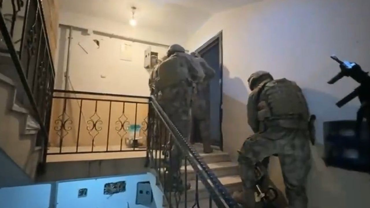 Sakarya'da DEAŞ'a Yönelik Operasyon: İki Şüpheli Tutuklandı