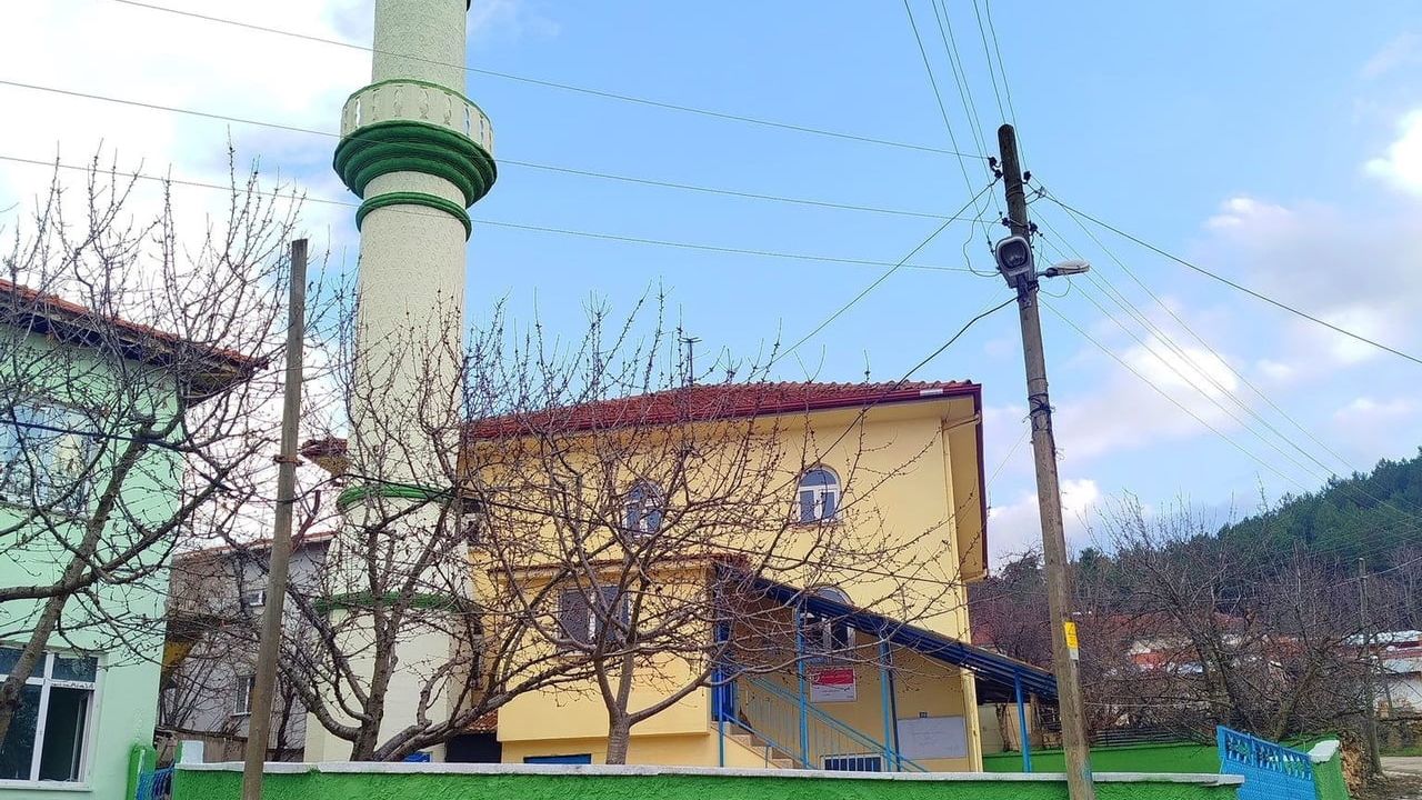 Saklar Köyü İmamı Celal Arslan'dan Örnek Davranış