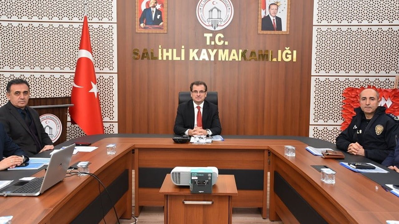 Salihli'de Metruk Binaların Yüzde 70'i Güvenli Hale Getirildi