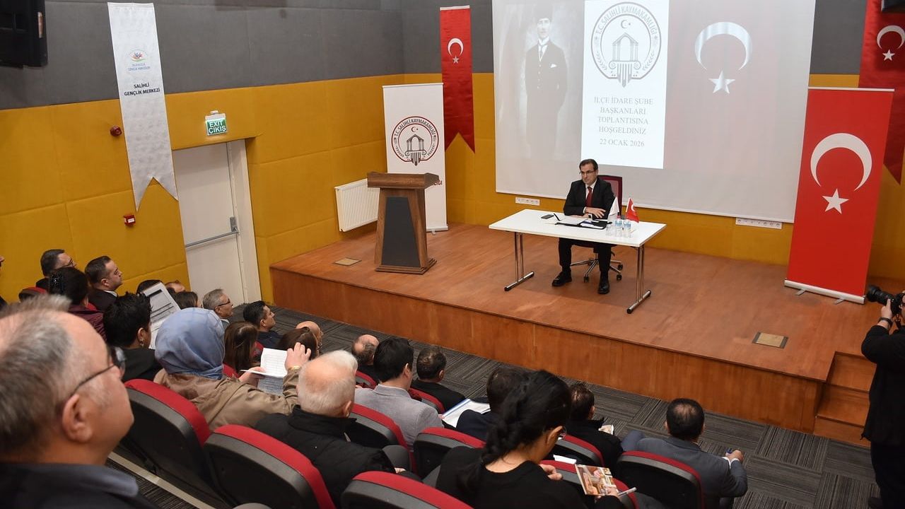 Salihli İlçe İdare Şube Başkanları Toplantısı: Yatırımlar ve Projeler Gündemde