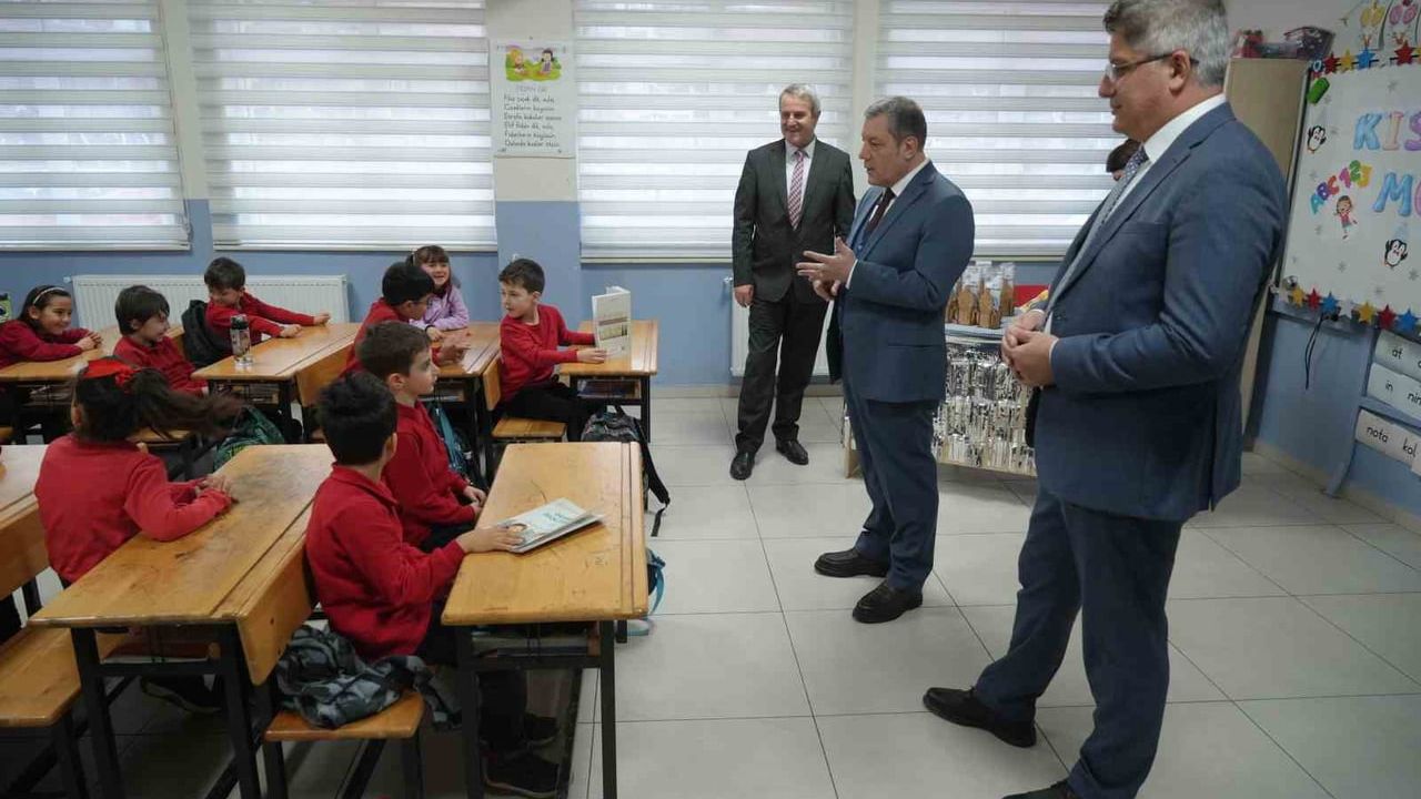 Samsun'da 253 Bin Öğrenci Yarıyıl Karnesi Heyecanı Yaşadı