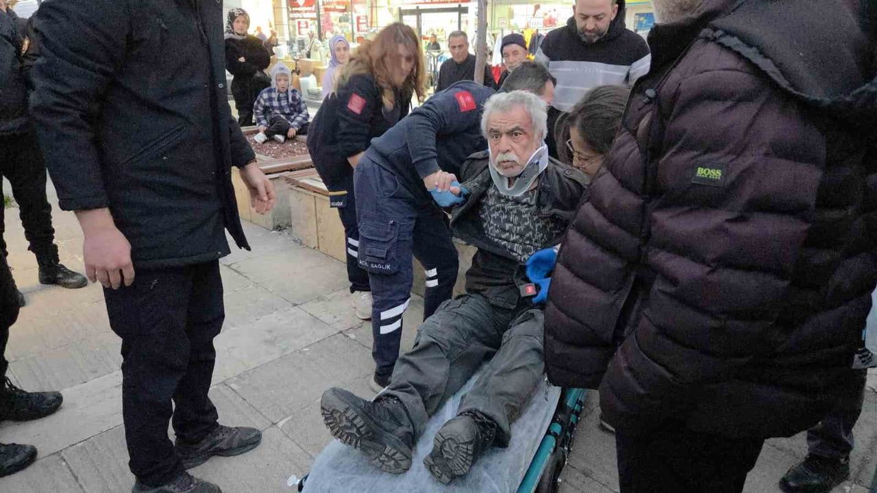 Samsun'da Alkol Komasına Giren Adam Yere Yığıldı