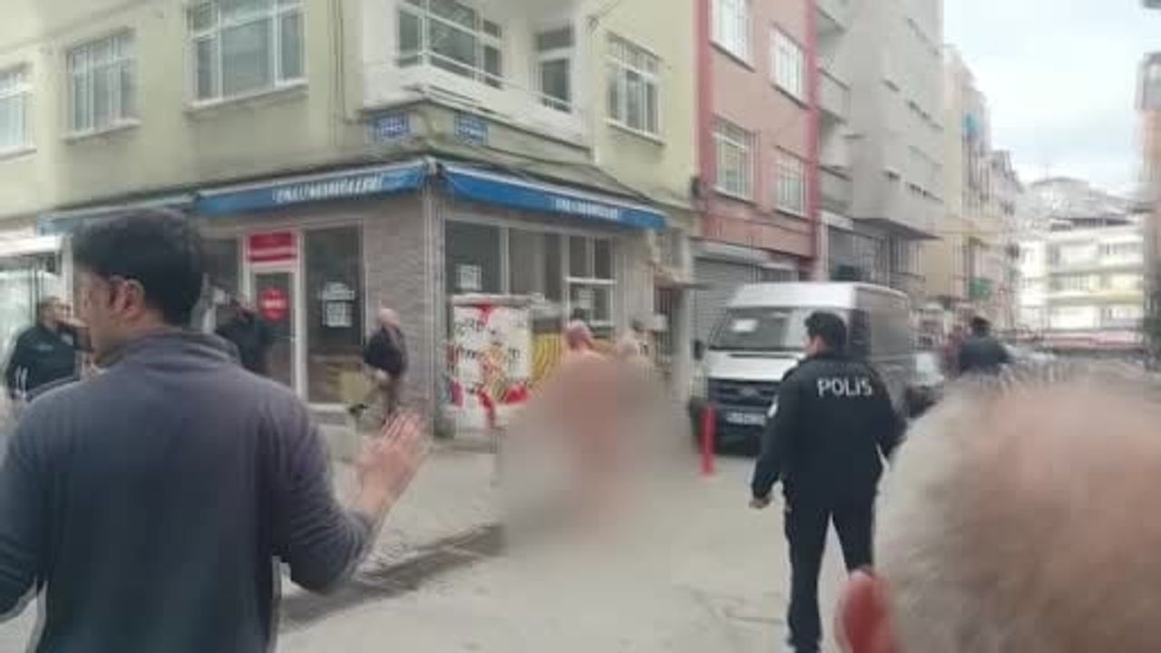 Samsun'da Çıplak Şahıs Gözaltına Alındı